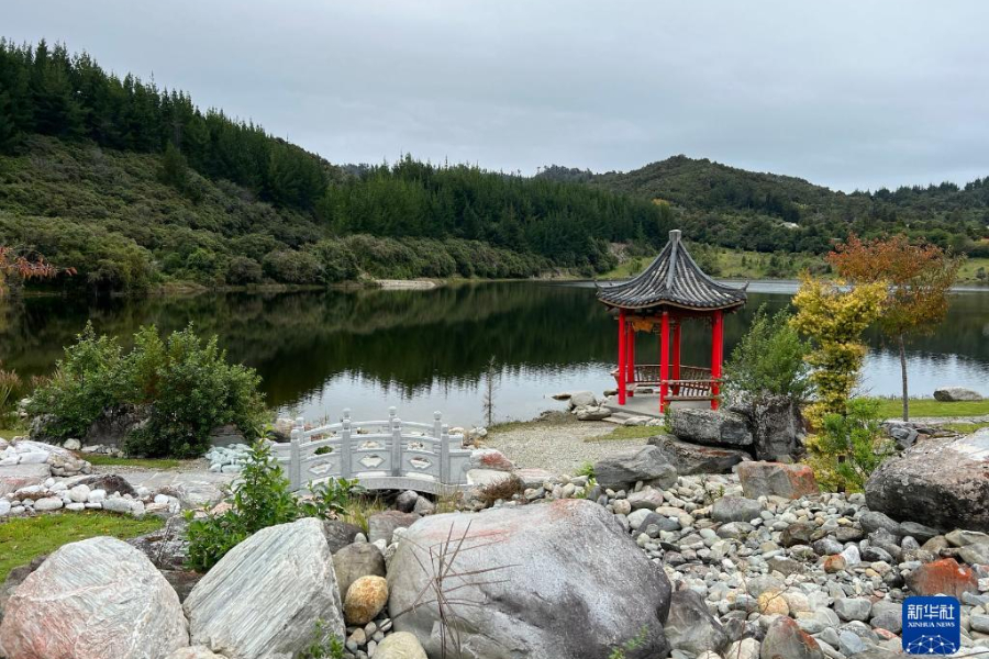 這是4月29日拍攝的新西蘭羅斯華人淘金紀(jì)念公園一角。新華社發(fā)（沃爾特 攝）