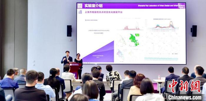 高校、政府與醫(yī)院攜手培養(yǎng)城市科學(xué)、數(shù)字化領(lǐng)域復(fù)合型人才
