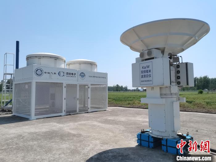 壽縣國家氣候觀象臺(tái)內(nèi)各種觀測設(shè)備?！侨?攝