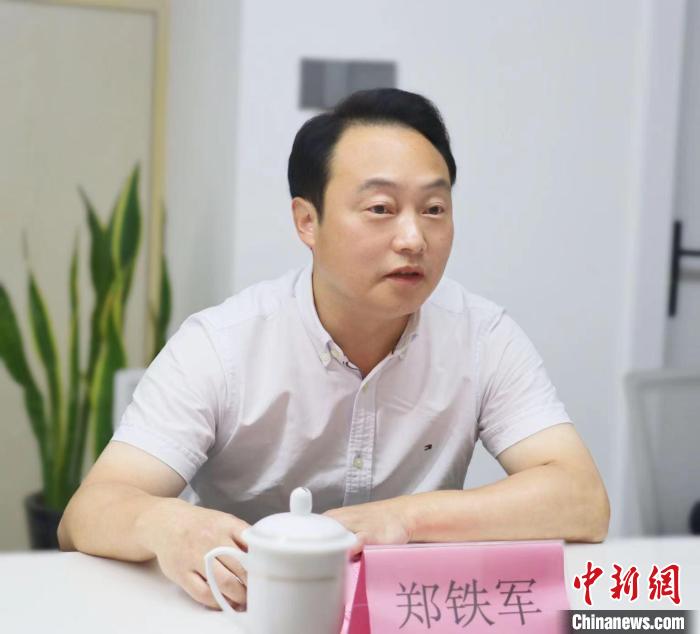 寧德市臺(tái)港澳辦主任鄭鐵軍講話?！窃式?攝