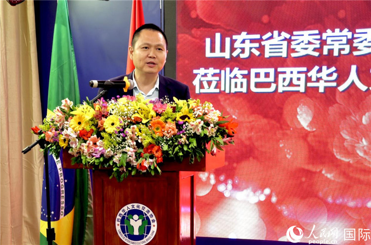 中國駐里約熱內盧總領館副總領事王尉育致辭。人民網記者宋亦然攝