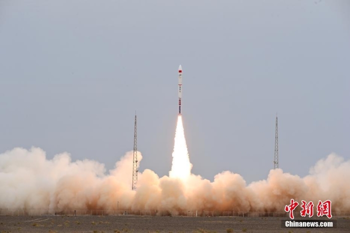 北京時(shí)間2023年8月10日12時(shí)03分，谷神星一號(hào)遙七運(yùn)載火箭在我國(guó)酒泉衛(wèi)星發(fā)射中心成功發(fā)射升空，將搭載的西光壹號(hào)01星等7顆衛(wèi)星順利送入預(yù)定軌道，發(fā)射任務(wù)獲得圓滿成功。此次任務(wù)是谷神星一號(hào)運(yùn)載火箭第7次飛行。汪江波 攝