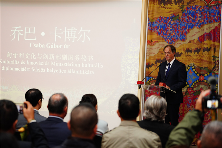 匈牙利文化與創(chuàng)新部副國(guó)務(wù)秘書喬巴·卡博爾。布達(dá)佩斯中國(guó)文化中心供圖