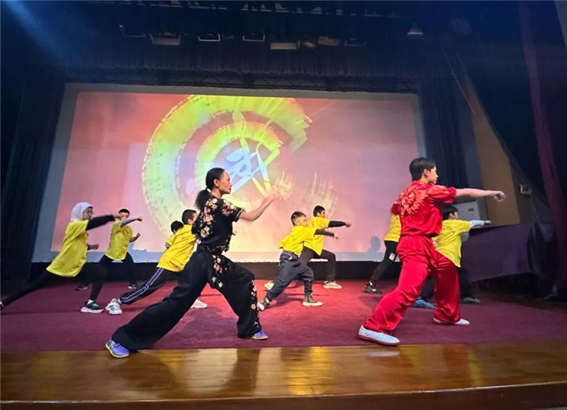 圖為2023“中華文化大樂園—埃及開羅營”閉幕式活動現(xiàn)場。主辦方供圖