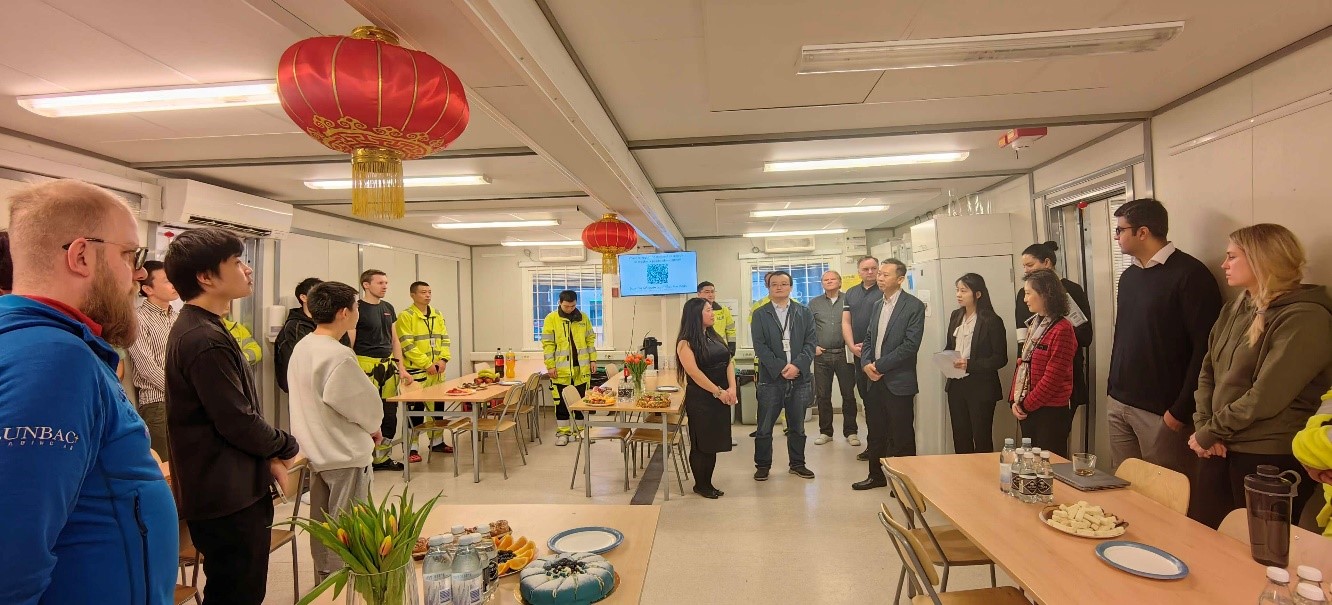 中國駐瑞典大使崔愛民走訪中鐵隧道局集團(tuán)瑞典工程公司。中國駐瑞典大使館供圖