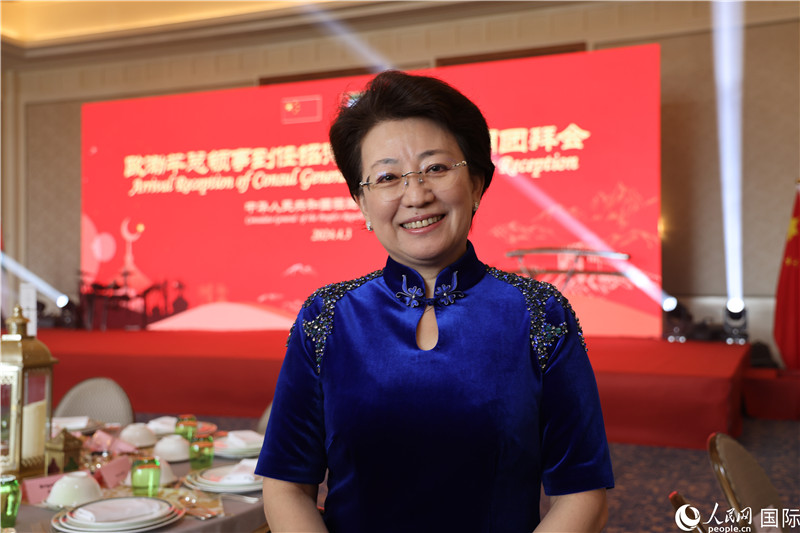 中國(guó)駐迪拜第十一任總領(lǐng)事歐渤芊。人民網(wǎng) 閆夢(mèng)攝