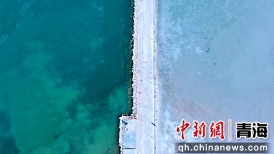 圖為冬日青海湖。李江寧攝