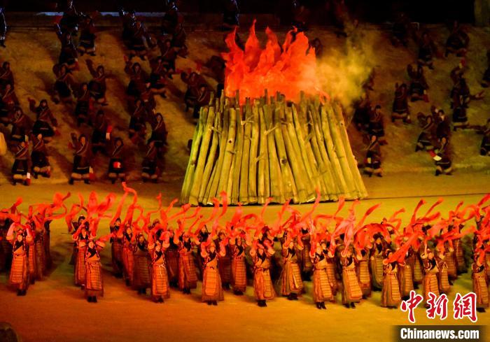 3月17日，西藏拉薩，《文成公主》大型史詩(shī)劇演出現(xiàn)場(chǎng)?！±盍?攝