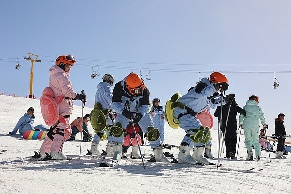 全球媒體聚焦 | 美國媒體：春節(jié)消費(fèi)熱潮預(yù)示中國進(jìn)入消費(fèi)新時(shí)代
