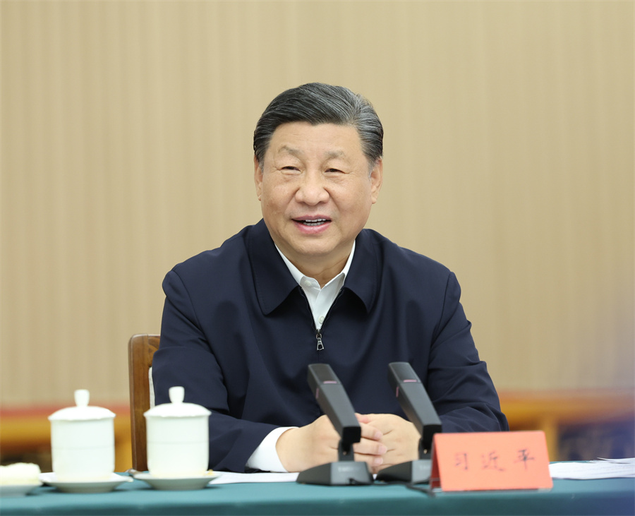 2024年5月23日下午，中共中央總書記、國家主席、中央軍委主席習近平在山東省濟南市主持召開企業(yè)和專家座談會并發(fā)表重要講話。新華社記者 鞠鵬 攝
