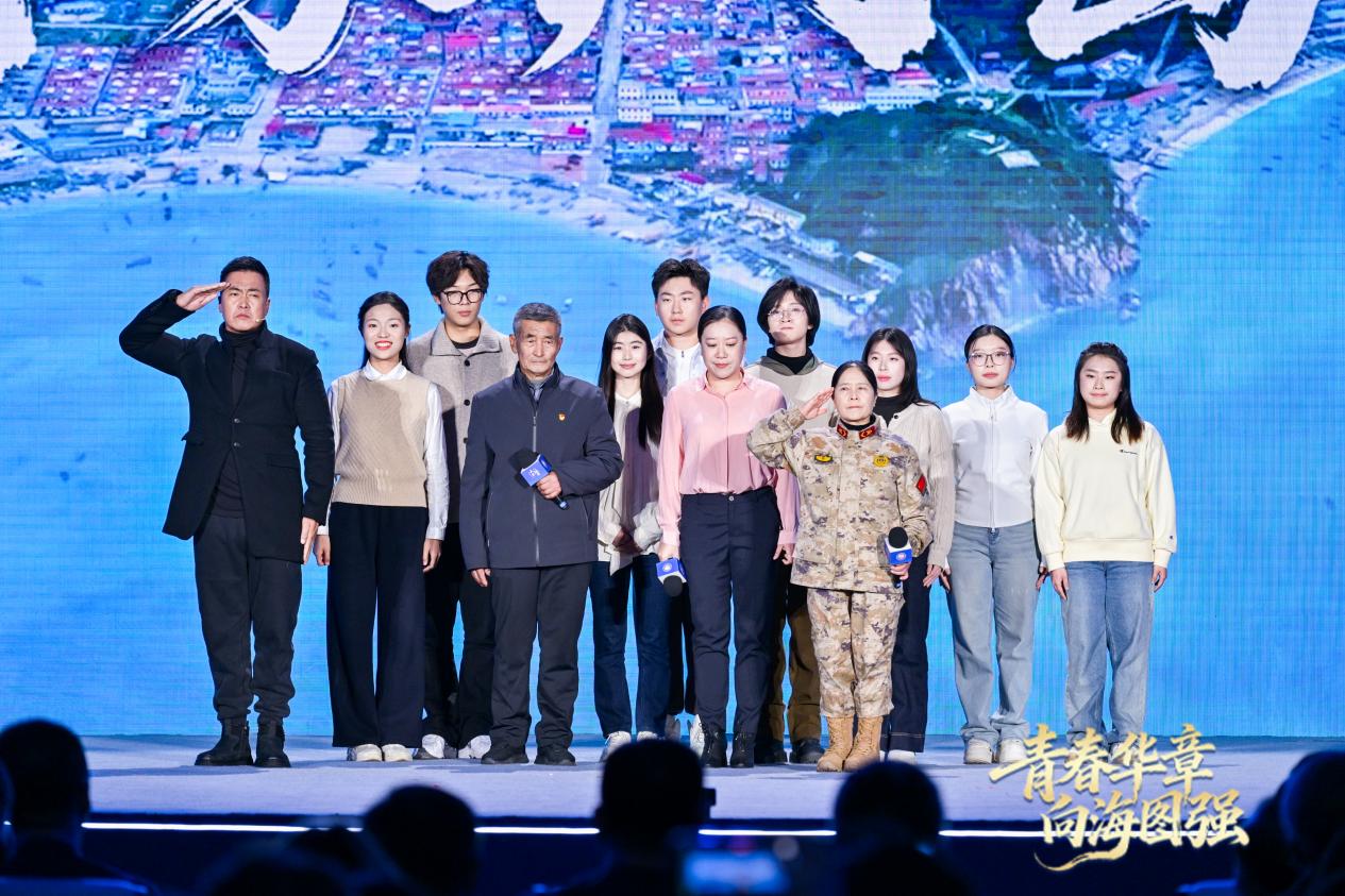 那志東、王仕花、王加輝、秦芳共同講述“平凡中的堅(jiān)守”。主辦方供圖