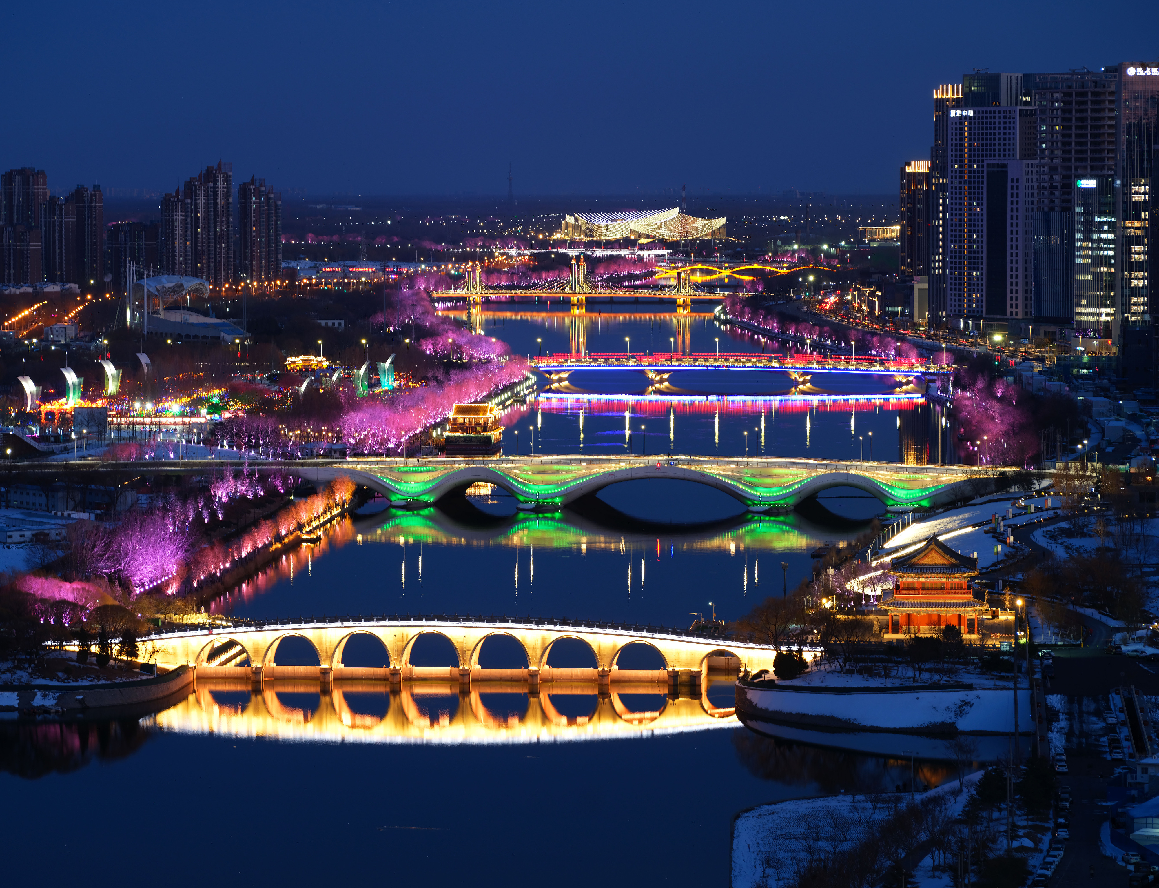2024年2月22日，京杭大運(yùn)河北京通州段夜景。