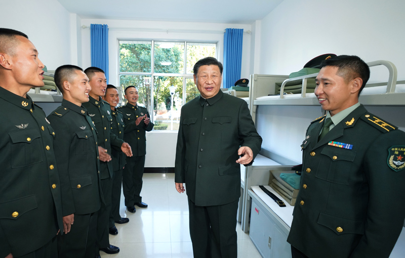 2020年1月19日，習近平主席視察駐云南部隊，深入邊防一線，看望慰問官兵。
