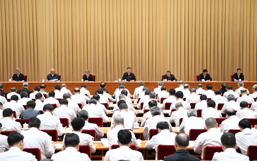7月14日至15日，中央城市工作會(huì)議在北京舉行。中共中央總書(shū)記、國(guó)家主席、中央軍委主席習(xí)近平出席會(huì)議并發(fā)表重要講話。中共中央政治局常委李強(qiáng)、趙樂(lè)際、王滬寧、蔡奇、丁薛祥、李希出席會(huì)議。