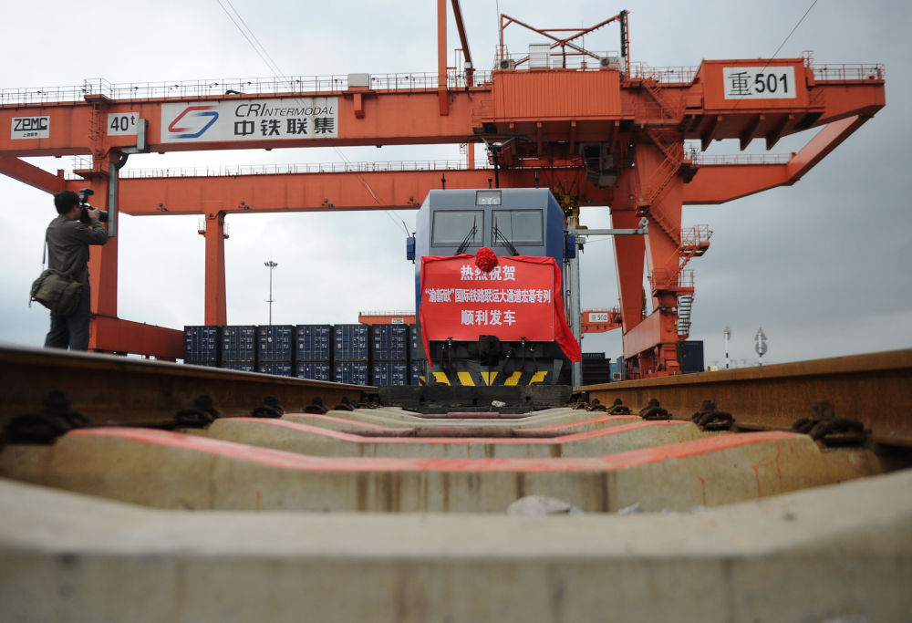 △ 2011年9月22日拍攝的首列“渝新歐”宏碁專列。新華社記者 李健 攝