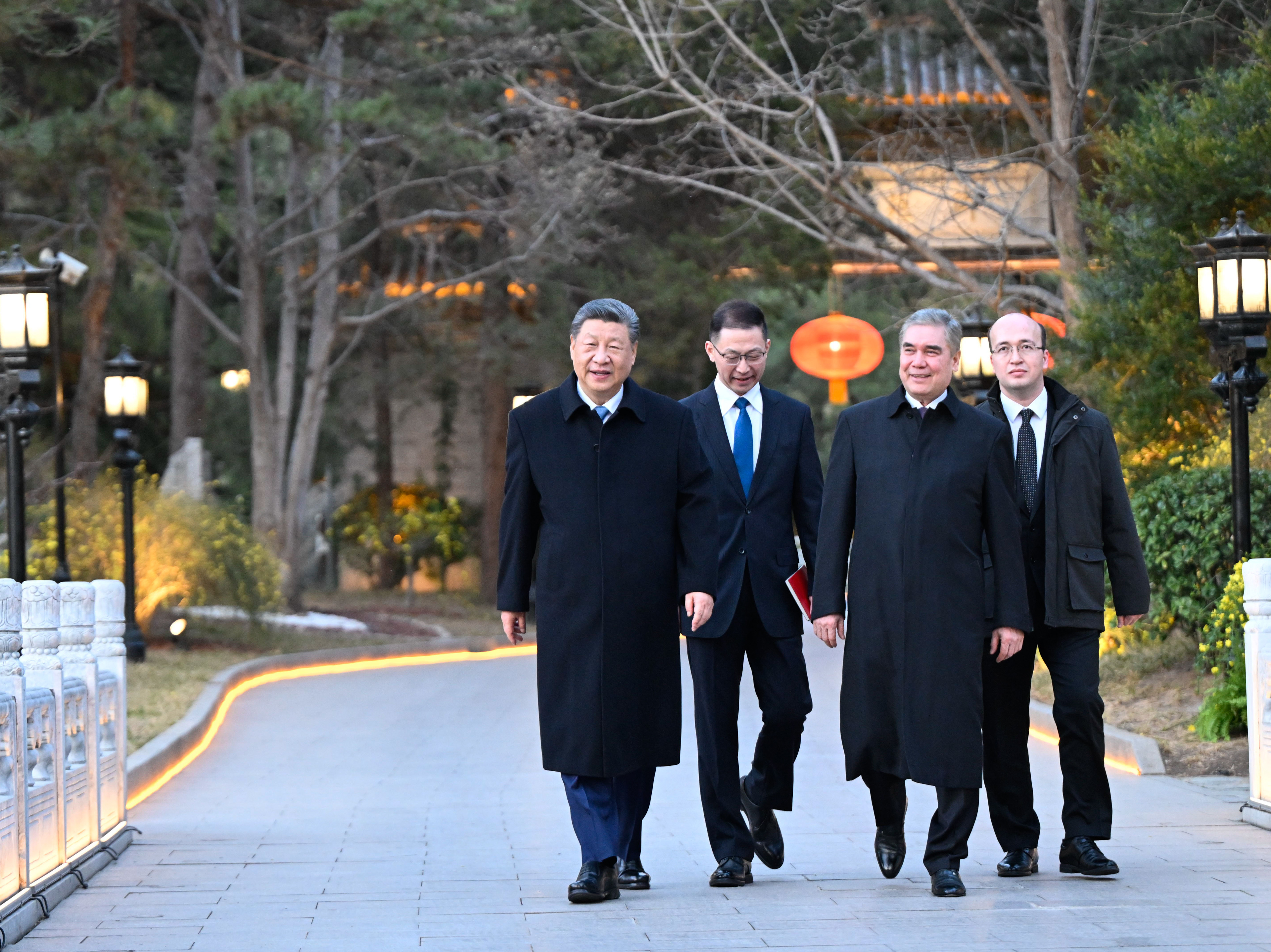 2026年3月18日，國家主席習(xí)近平在北京會見土庫曼斯坦民族領(lǐng)袖、人民委員會主席別爾德穆哈梅多夫。