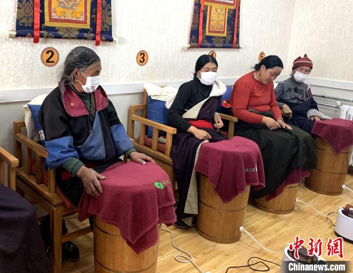 青海藏鄉(xiāng)醫(yī)改見(jiàn)聞：公共衛(wèi)生分片區(qū)，濱?！巴庠眰鲙蛶?/></a></div>
                        <div   id=