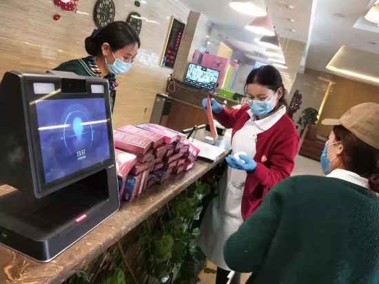 （12.22衛(wèi)生健康·配圖）黃河源頭，醫(yī)(6504218)-20201222103729.jpg