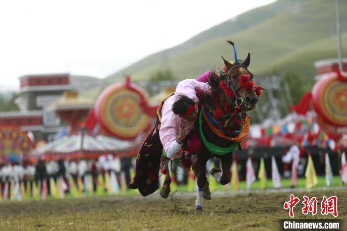 青海玉樹：70年，幸福生活如格?；ň`放