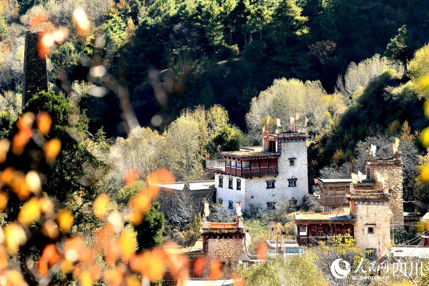丹巴美景。李永安攝