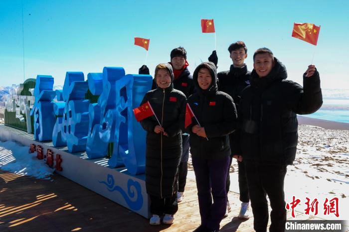 奧運健兒打卡“高原藍(lán)寶石”青海湖