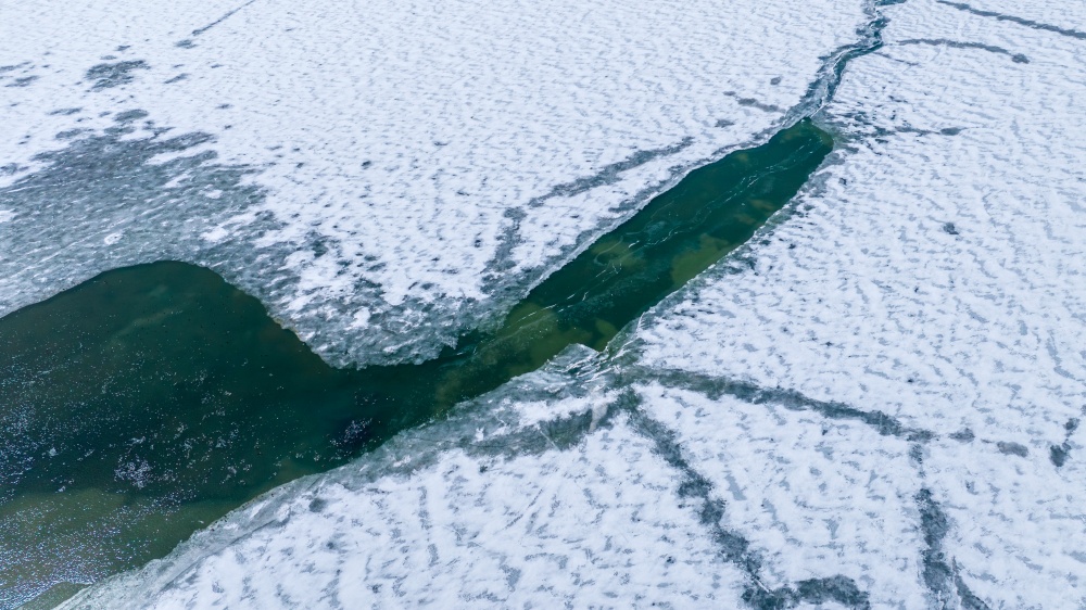 青海湖一角。宋忠勇攝