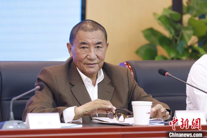 5月19日，由中國人權(quán)研究會(huì)、中國西藏文化保護(hù)與發(fā)展協(xié)會(huì)、中國藏學(xué)研究中心主辦的“紀(jì)念西藏和平解放70周年國際學(xué)術(shù)研討會(huì)”在北京舉行。西藏自治區(qū)政協(xié)副主席珠康·土登克珠指出，長期以來，西方敵對(duì)勢(shì)力和達(dá)賴集團(tuán)完全不顧事實(shí)真相，誣蔑造謠西藏“缺乏宗教信仰自由”。事實(shí)上，在西藏，寺院受到有效保護(hù)，廣大信教群眾的宗教信仰得到尊重，僧侶的宗教活動(dòng)有序進(jìn)行，宗教信仰自由政策在西藏得到全面、正確的貫徹執(zhí)行?！?<a target='_blank' ></p><p  align=