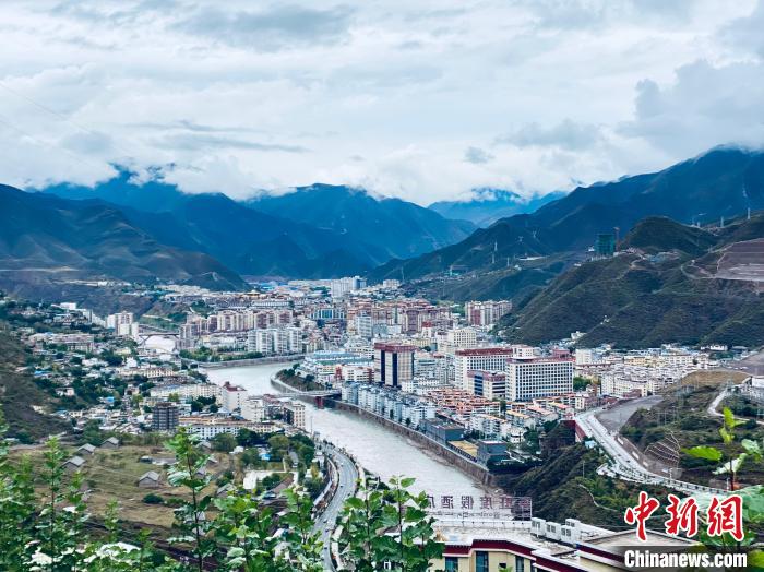 圖為“藏東明珠”昌都。　李江寧 攝
