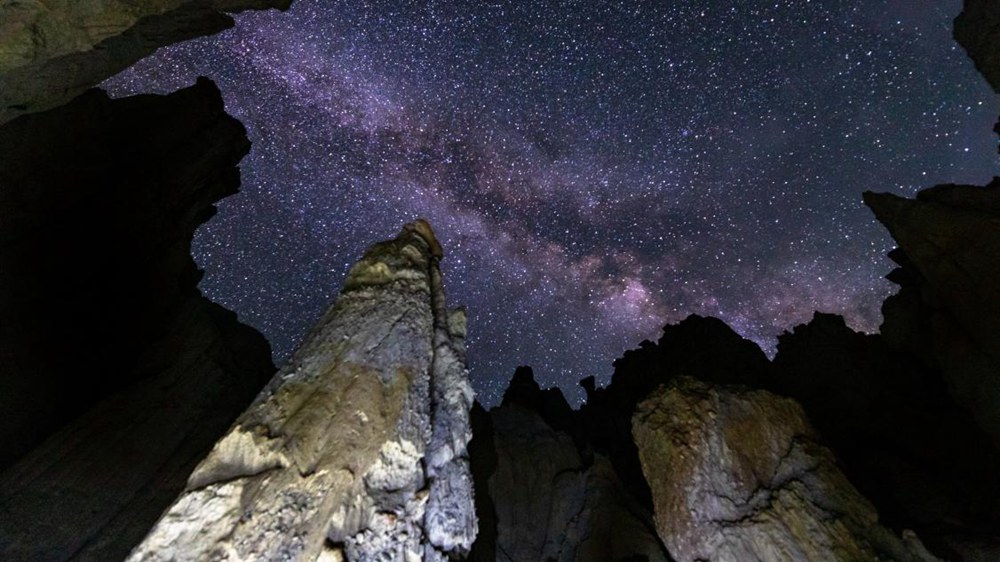 手可摘星辰。貢覺群培攝