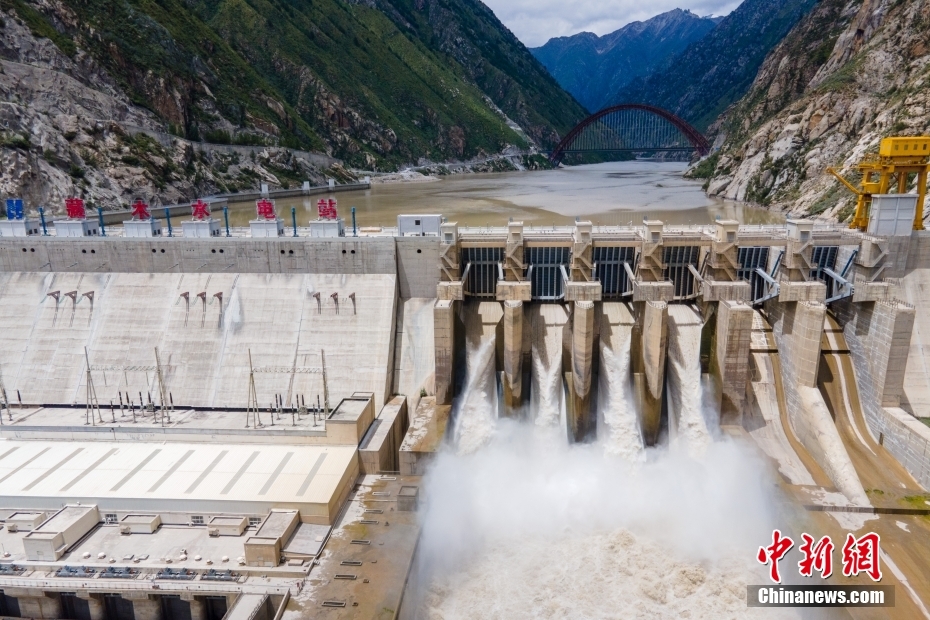 資料圖為2021年8月7日，西藏山南雅魯藏布江上的藏木水電站。（無人機畫面） <a target='_blank' href='/'><p  align=