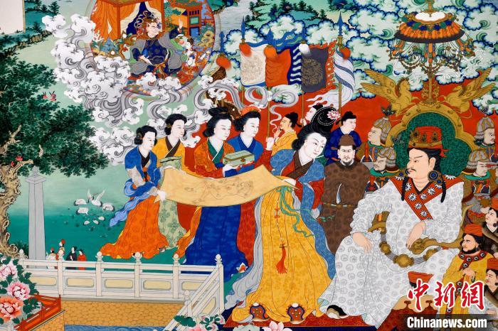 圖為5月16日，展覽中的新創(chuàng)唐卡作品(局部)?！±盍?攝