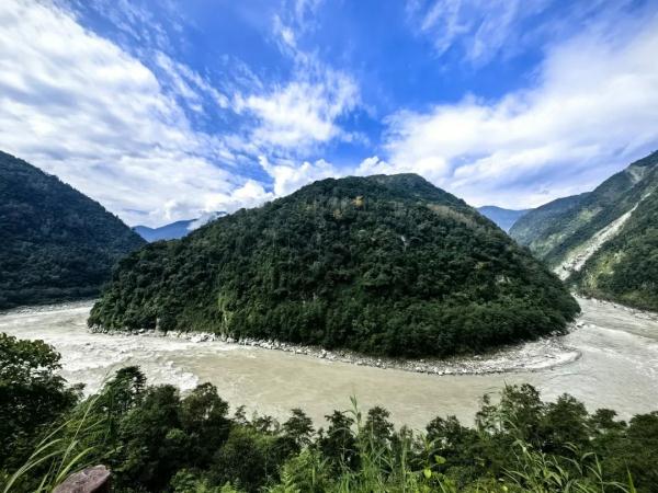 幾代建設(shè)者，歷經(jīng)半個多世紀完成！這是一條怎樣的公路？