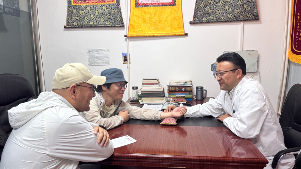 “中國在保護(hù)自然環(huán)境的同時(shí)實(shí)現(xiàn)了高度現(xiàn)代化！” ——多國記者眼中的現(xiàn)代西藏_fororder_圖片5