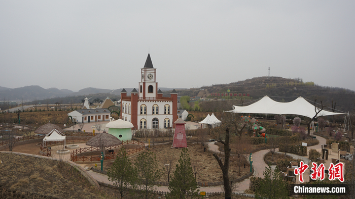陜西省延安市安塞區(qū)高橋鎮(zhèn)南溝村生態(tài)示范園。 <a target='_blank'  ><p  align=