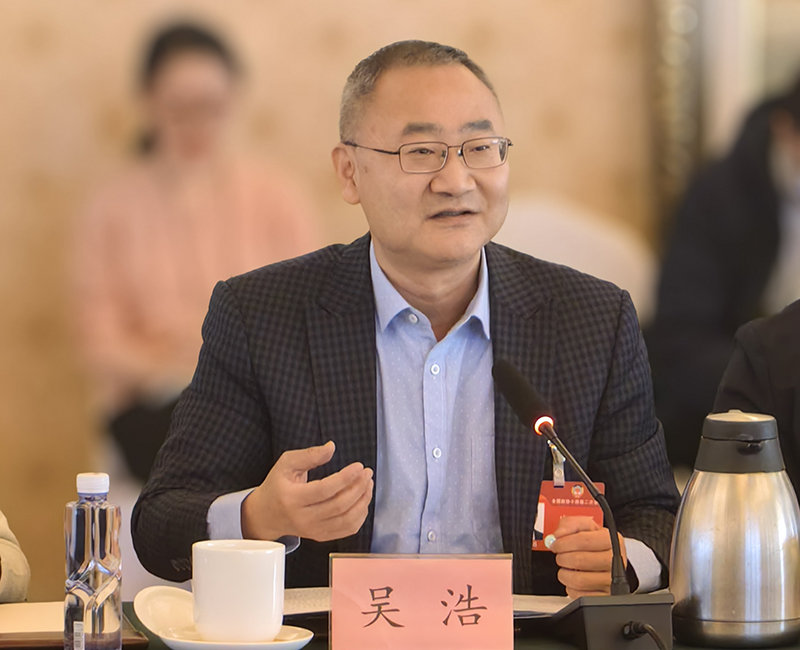 全國政協(xié)委員、首都醫(yī)科大學(xué)全科醫(yī)學(xué)與繼續(xù)教育學(xué)院院長吳浩。受訪者供圖